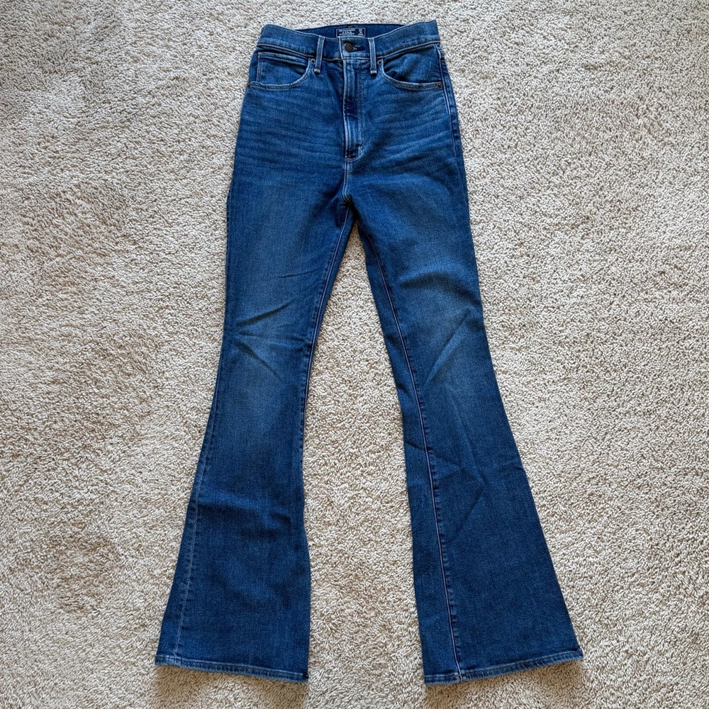 Abercrombie & Fitch Dark Blue Flare Jeans - Size 25/0R - Picture 5 of 6